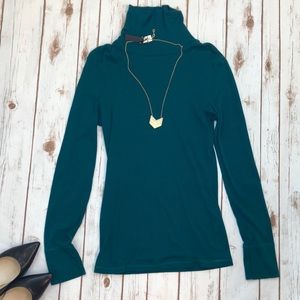 Express dark green turtle neck size L